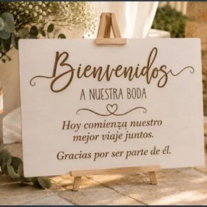 Cartel de bienvenida para boda personalizado en madera
