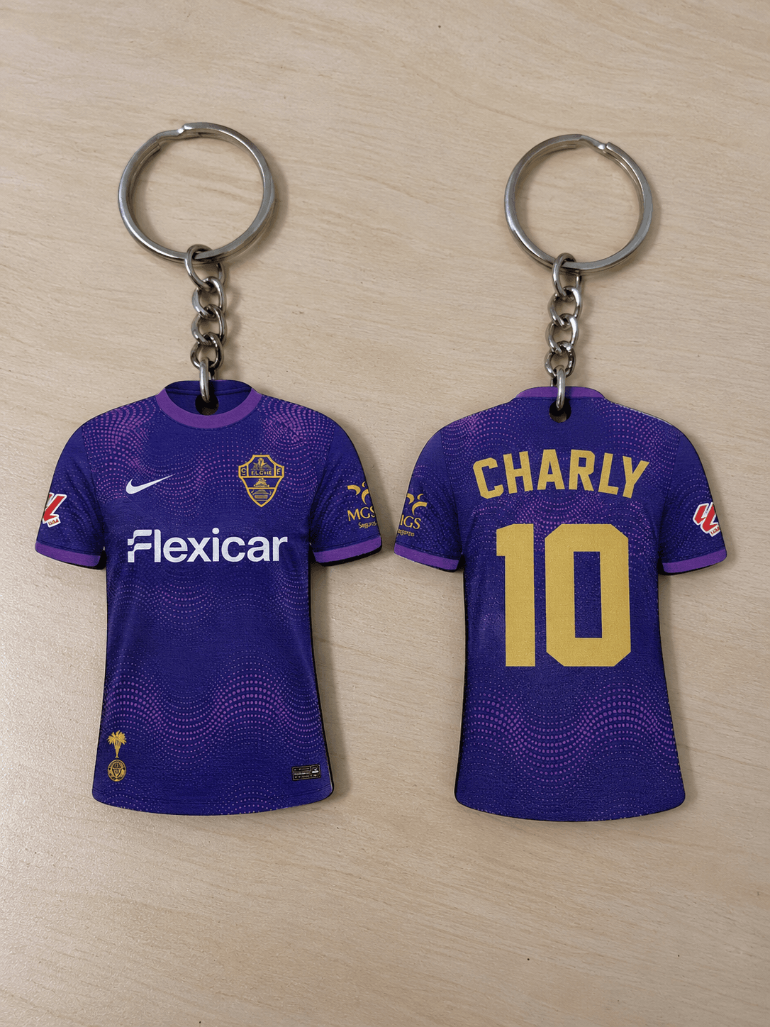 Llavero Camiseta Elche CF Personalizado con Nombre y Dorsal - Imagen 3